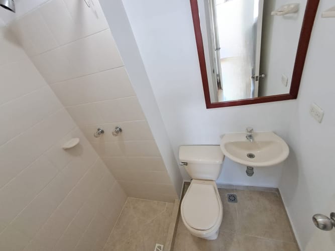 Apartamento de 3 alcobas en arriendo en El Tesoro, Medellín, 173 m² · foto 9 de 24