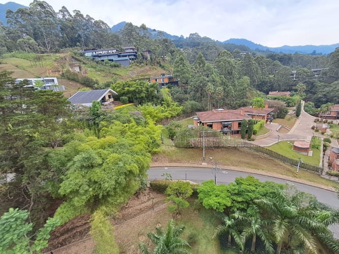 Apartamento de 2 alcobas en arriendo en El Tesoro, Medellín, 130 m² · foto 16 de 24