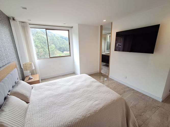 Apartamento de 2 alcobas en arriendo en El Tesoro, Medellín, 130 m² · foto 17 de 24