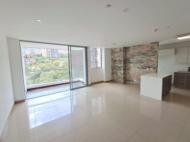 Apartamento de 3 alcobas en arriendo en Santa María De Los Ángeles, Medellín, 116 m² · foto 4 de 19