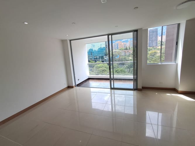Apartamento de 3 alcobas en arriendo en Santa María De Los Ángeles, Medellín, 116 m² · foto 5 de 19