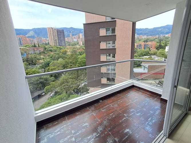 Apartamento de 3 alcobas en arriendo en Santa María De Los Ángeles, Medellín, 116 m² · foto 6 de 19