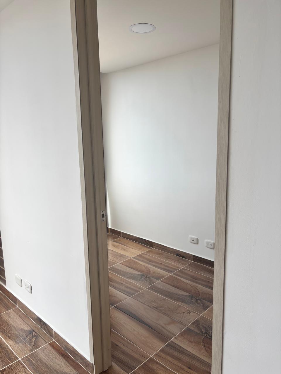 Apartamento en arriendo en La Candelaria, Bogotá · foto 3 de 8