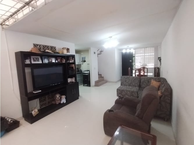Casa de 3 alcobas en venta en Bolo - La Italia, Palmira, 98 m² · foto 2 de 24