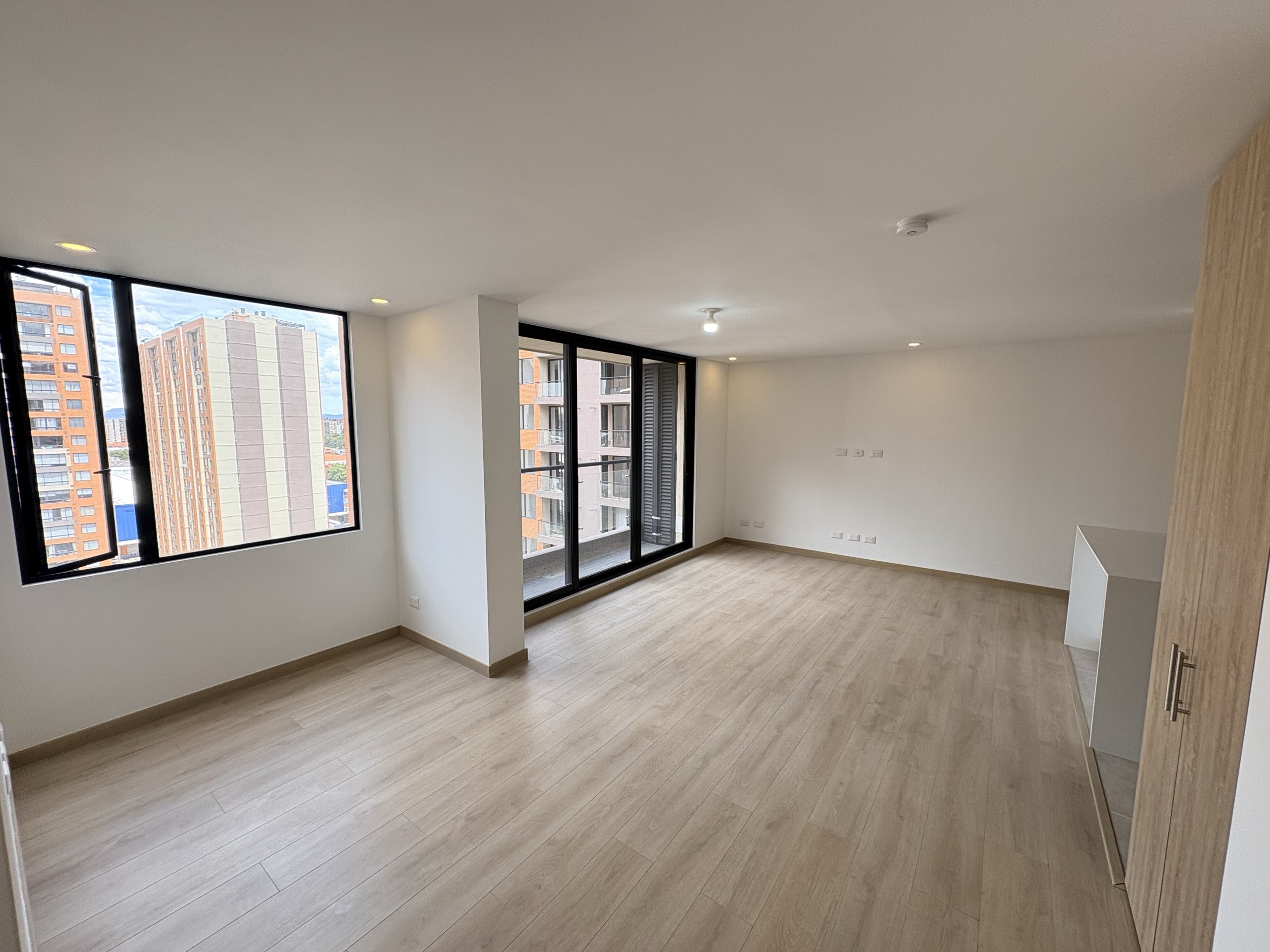 Apartamento en arriendo en Montevideo, Bogotá · foto 3 de 20