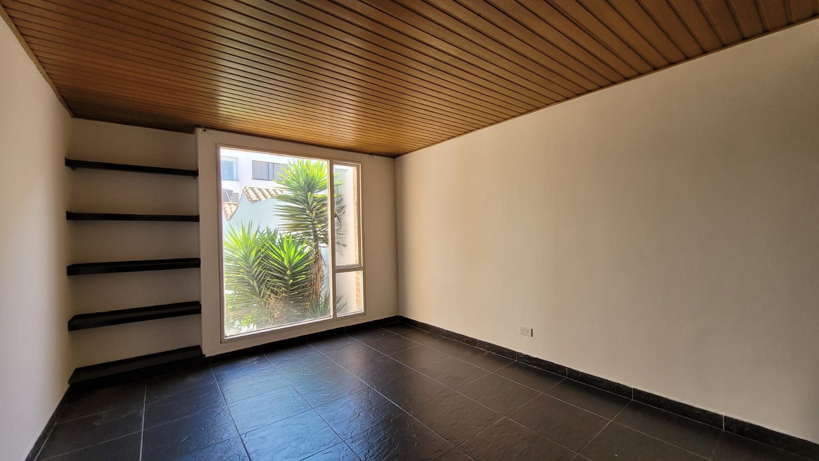 Casa en arriendo en Chicó Alto, Bogotá · foto 9 de 24