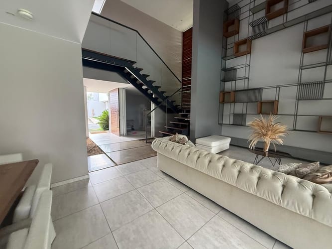 Casa de 4 alcobas en venta en Pance, Cali, 409 m² · foto 3 de 24