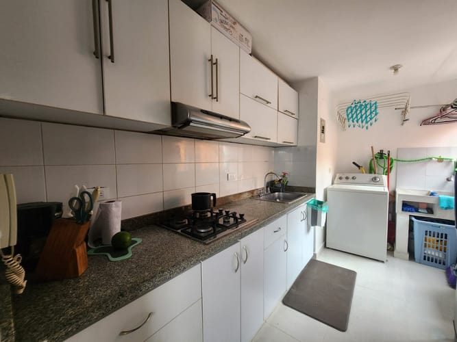 Apartamento de 3 alcobas en venta en Valle Del Lili, Cali, 79 m² · foto 3 de 16