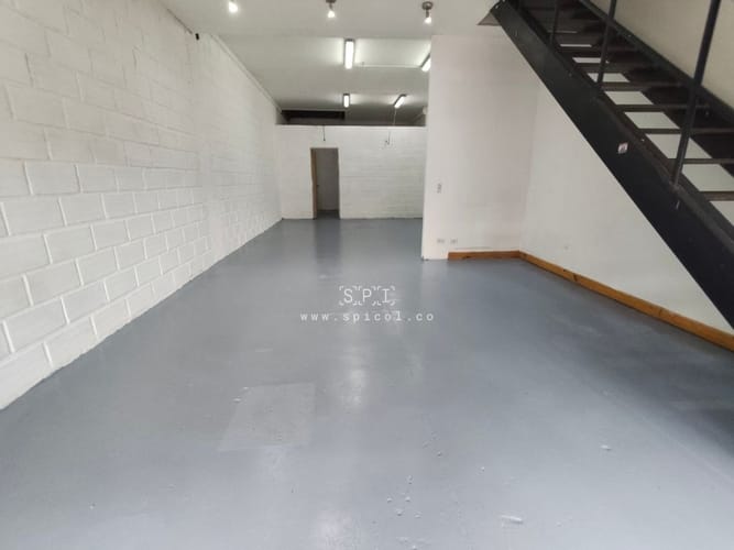 Bodega en arriendo en Manila, Medellín, 150 m² · foto 5 de 13