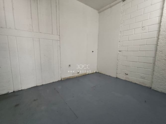Bodega en arriendo en Manila, Medellín, 150 m² · foto 7 de 13