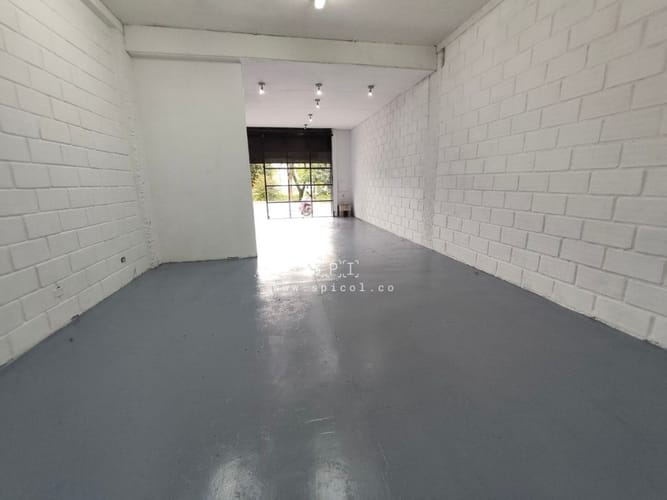 Bodega en arriendo en Manila, Medellín, 150 m² · foto 10 de 13