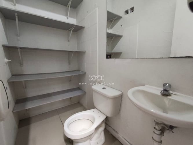 Bodega en arriendo en Manila, Medellín, 150 m² · foto 12 de 13