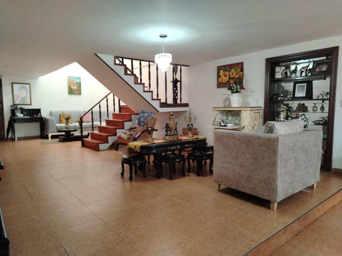 Casa en venta en Cedro Bolivar, Bogotá · foto 3 de 15