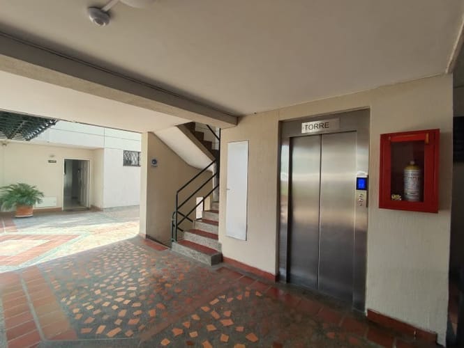 Apartamento de 3 alcobas en venta en Prados Del Norte, Cali, 92 m² · foto 13 de 17