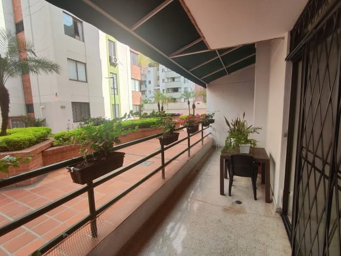 Apartamento de 3 alcobas en venta en Prados Del Norte, Cali, 92 m² · foto 5 de 17