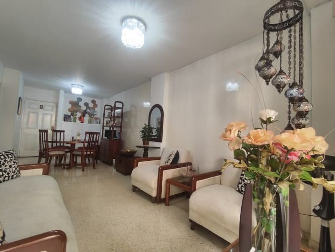 Apartamento de 3 alcobas en venta en Prados Del Norte, Cali, 92 m² · foto 3 de 17