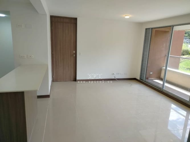 Apartamento de 3 alcobas en arriendo en Camino Verde, Envigado, 70 m² · foto 3 de 16
