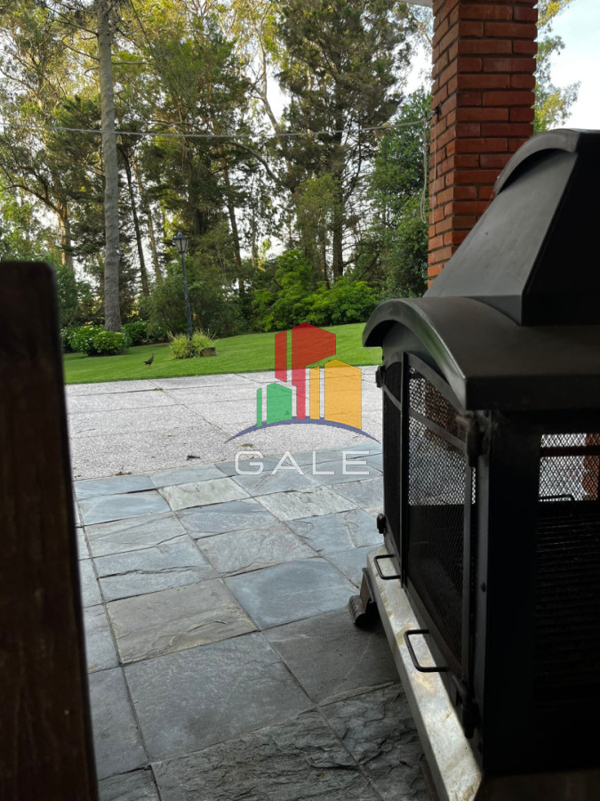 Alquiler anual Casa 3 dormitorios en barrio privado Punta del Este · Foto 2