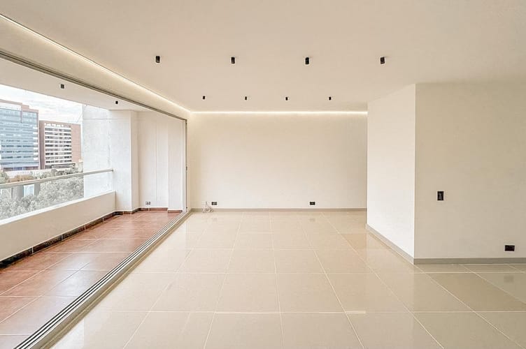 Apartamento de 4 alcobas en venta en Castropol, Medellín, 116 m² · foto 2 de 24
