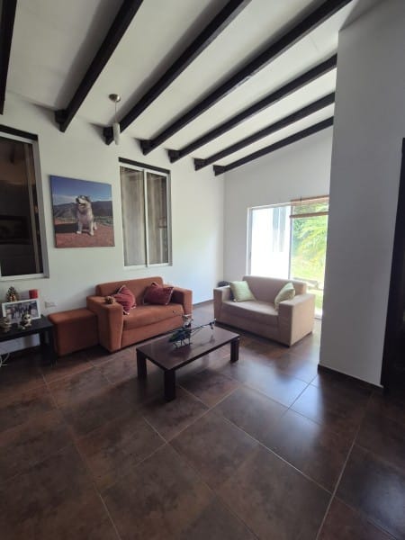 Casa de 5 alcobas en venta en Alfaguara, Jamundí, 450 m² · foto 10 de 17