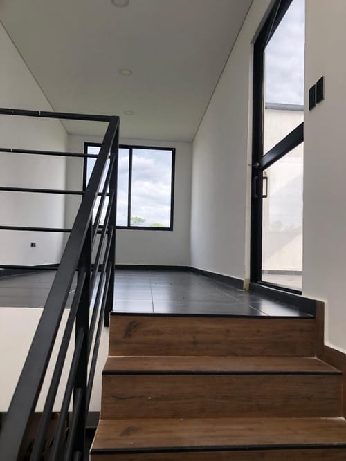 Casa de 5 alcobas en venta en Las Mercedes, Medellín, 350 m² · foto 23 de 24