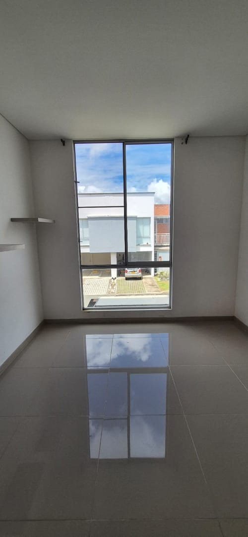 Casa de 4 alcobas en venta en Cinco Soles, Jamundí, 150 m² · foto 2 de 12