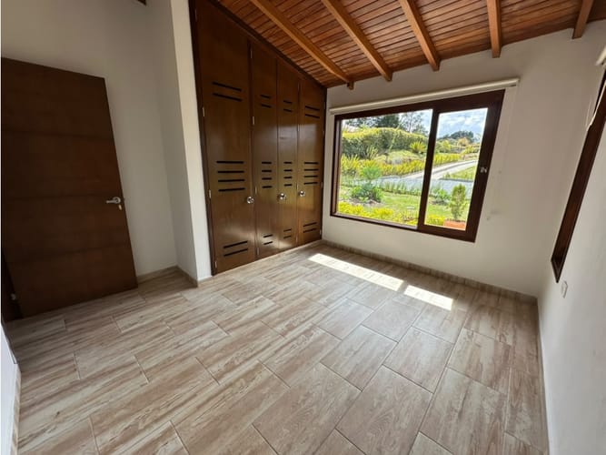 Finca en venta en La Clara, Guarne, 176 m² · foto 7 de 13