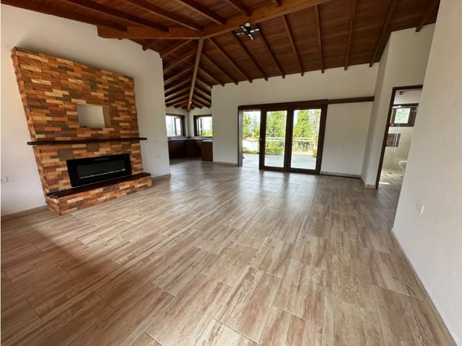 Finca en venta en La Clara, Guarne, 176 m² · foto 8 de 13