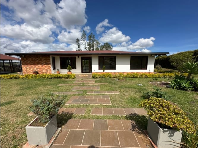 Finca en venta en La Clara, Guarne, 176 m² · foto 11 de 13