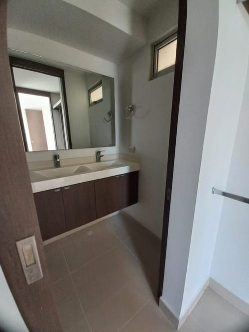 Apartamento de 3 alcobas en venta en Valle Del Lili, Cali, 98 m² · foto 10 de 19
