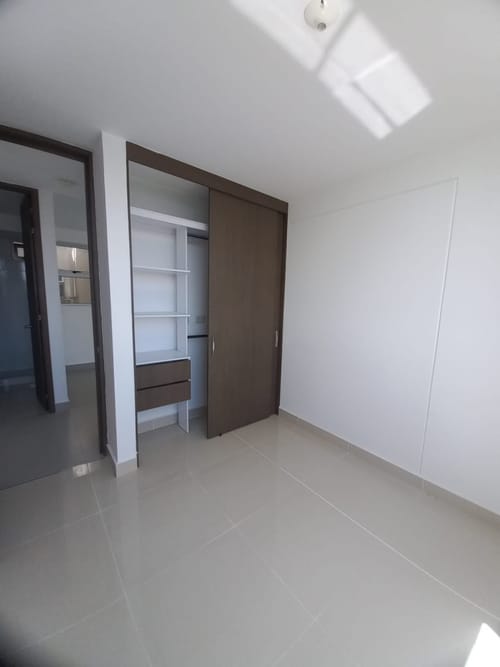 Apartamento de 3 alcobas en venta en Valle Del Lili, Cali, 98 m² · foto 13 de 19