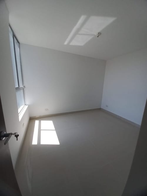 Apartamento de 3 alcobas en venta en Valle Del Lili, Cali, 98 m² · foto 14 de 19