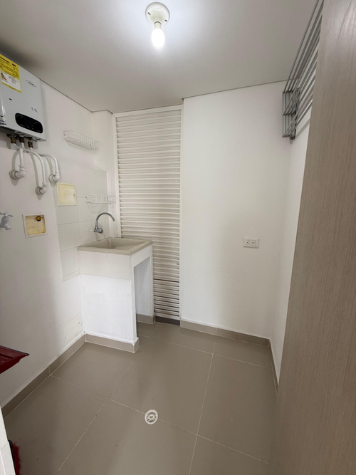 Apartamento de 2 alcobas en venta en Las Mercedes, Jamundí, 79 m² · foto 21 de 23