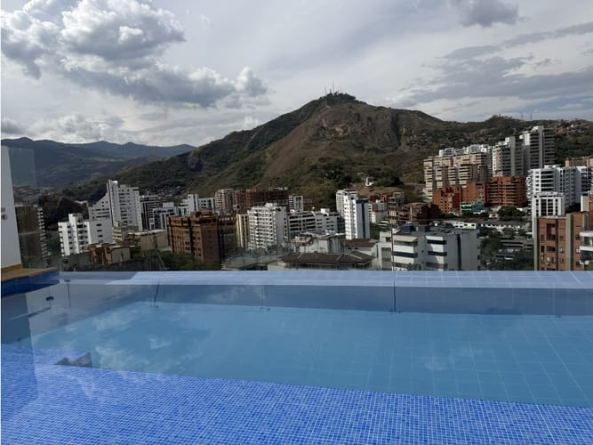 Apartamento de 3 alcobas en venta en Bellavista, Cali, 193 m² · foto 12 de 24