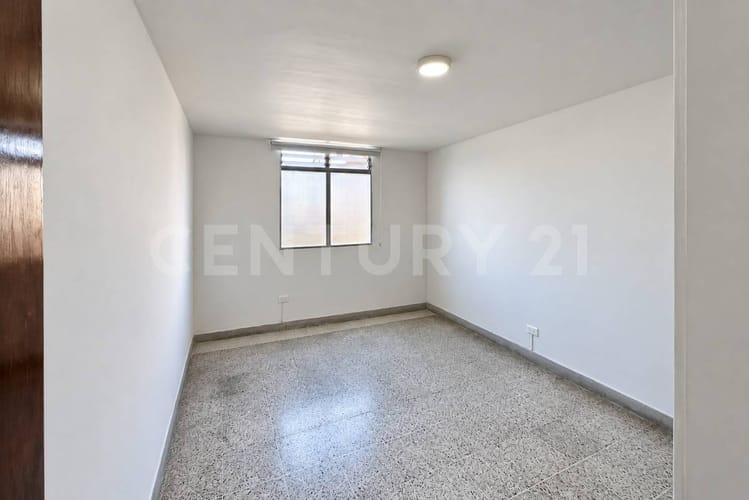 Oficina en arriendo en Laureles, Medellín, 127 m² · foto 4 de 15