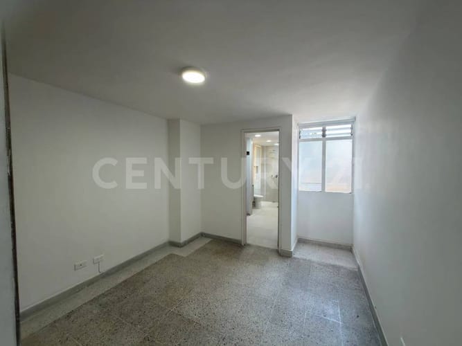 Oficina en arriendo en Laureles, Medellín, 127 m² · foto 11 de 15