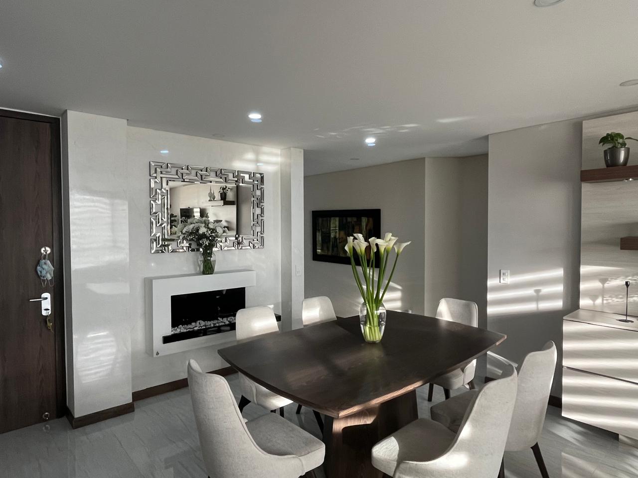 Apartamento en venta en Quinta Paredes, Bogotá · foto 3 de 17