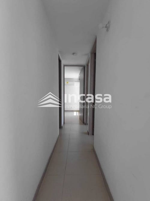 Apartamento de 3 alcobas en arriendo en Bochalema, Cali, 79 m² · foto 9 de 24