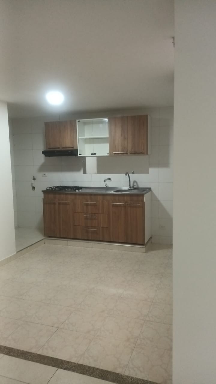 Apartamento en arriendo en Quesada, Bogotá · foto 3 de 14