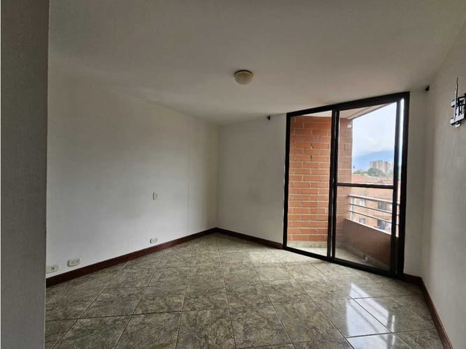 Apartamento en venta en El Trianon, Medellín, 87 m² · foto 12 de 24
