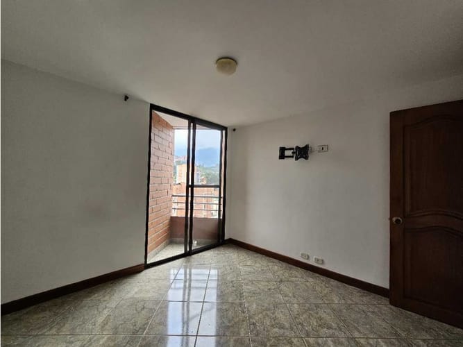 Apartamento en venta en El Trianon, Medellín, 87 m² · foto 18 de 24
