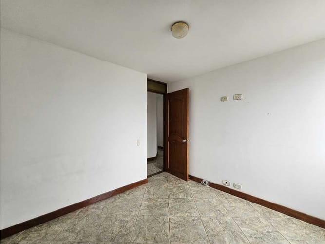 Apartamento en venta en El Trianon, Medellín, 87 m² · foto 23 de 24
