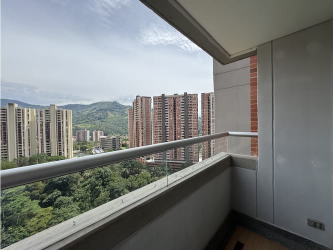 Apartamento de 3 alcobas en arriendo en Ditaires, La Estrella, 80 m² · foto 2 de 20