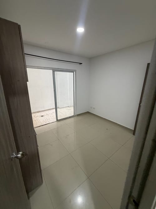 Apartamento de 3 alcobas en arriendo en La Selva, Cali, 40 m² · foto 21 de 23