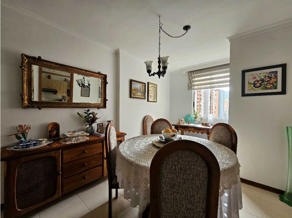 Apartamento en Venta en Loma de los bernal, Medellín