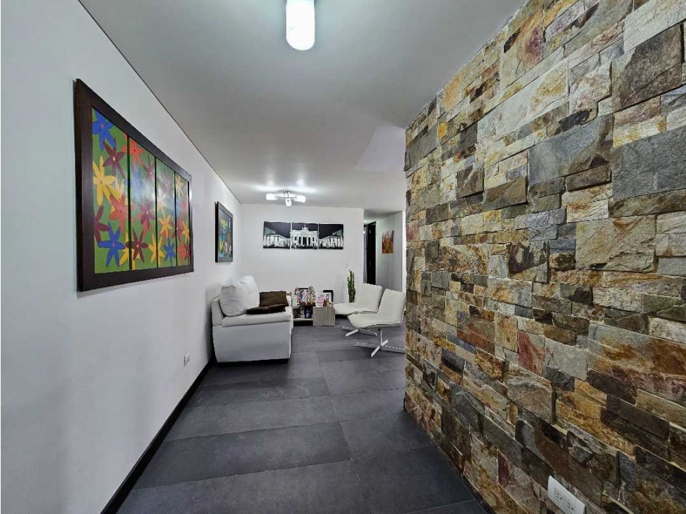 Apartamento en Venta en Rodeo Alto, Medellín