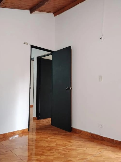 Apartamento de 3 alcobas en venta en Campo Valdes No.1, Medellín, 65 m² · foto 9 de 10