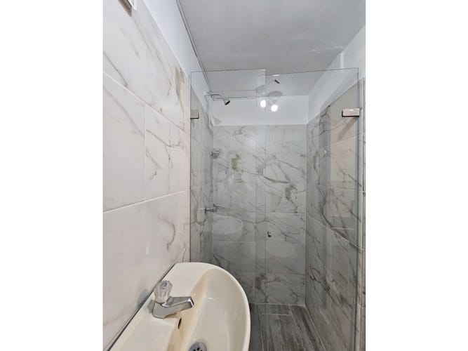 Local en venta en Simon Bolivar, Medellín, 33 m² · foto 7 de 19