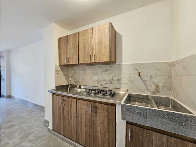 Local en venta en Simon Bolivar, Medellín, 33 m² · foto 9 de 19
