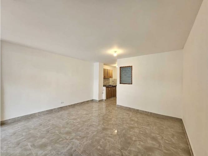 Local en venta en Simon Bolivar, Medellín, 33 m² · foto 16 de 19